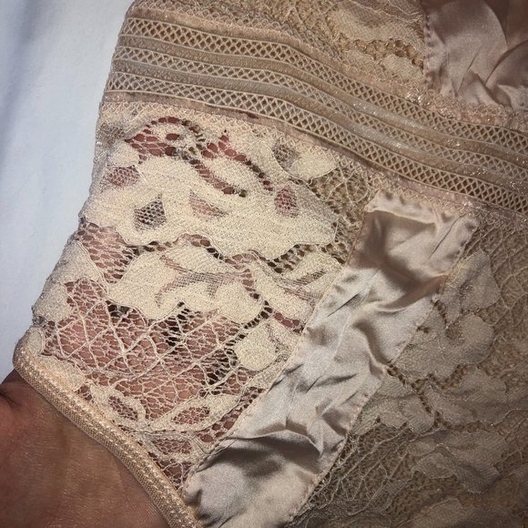 NASTYGAL satin lace bodysuit- S - Picture 3 of 5